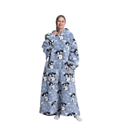 Blå oversized hoodie med hunde- og hjertemønster, lang model