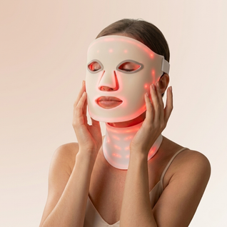 InfraRelief™ Ansigtsmaske 2.0 – Rødlysbehandling for bedre hudpleje
