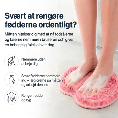 Er det svært at vaske fødderne ordentligt? En lyserød skrubbemåtte i bruseren hjælper dig med at nå fodsålerne og tæerne uden at skulle bøje dig ned. Kan også bruges til at smøre fødderne ind og vaske ryggen.
